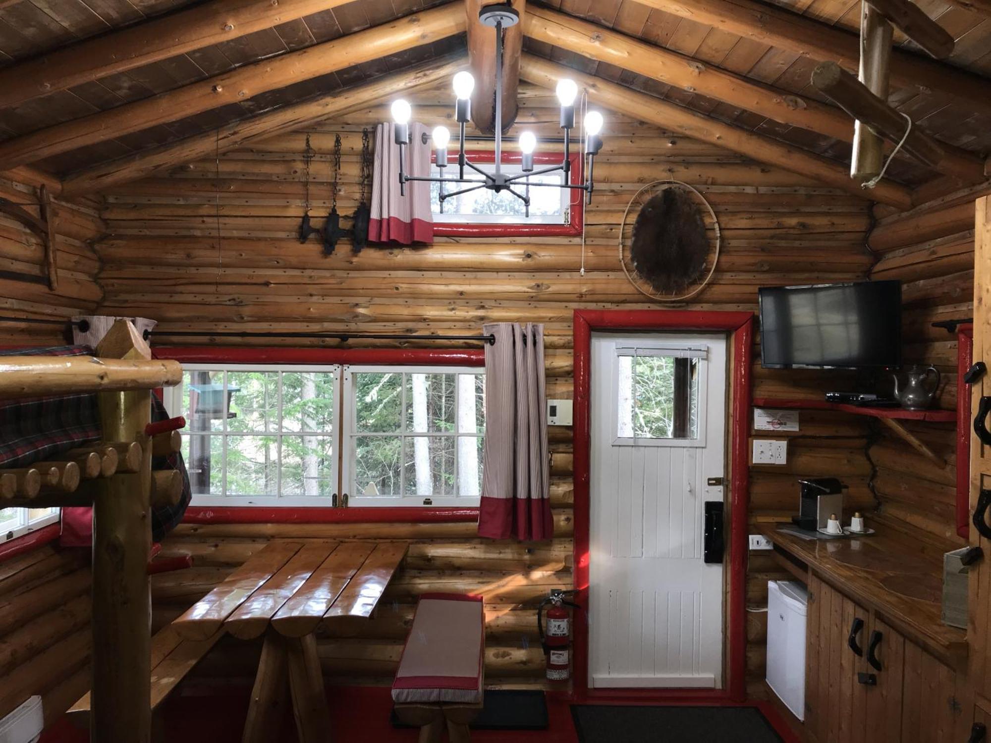 Domaine Le Bostonnais - Le Village En Bois Rond La Tuque Rom bilde